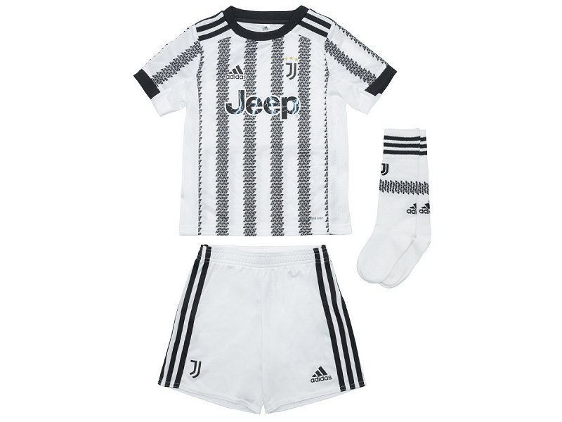 : Juventus Adidas infants kit